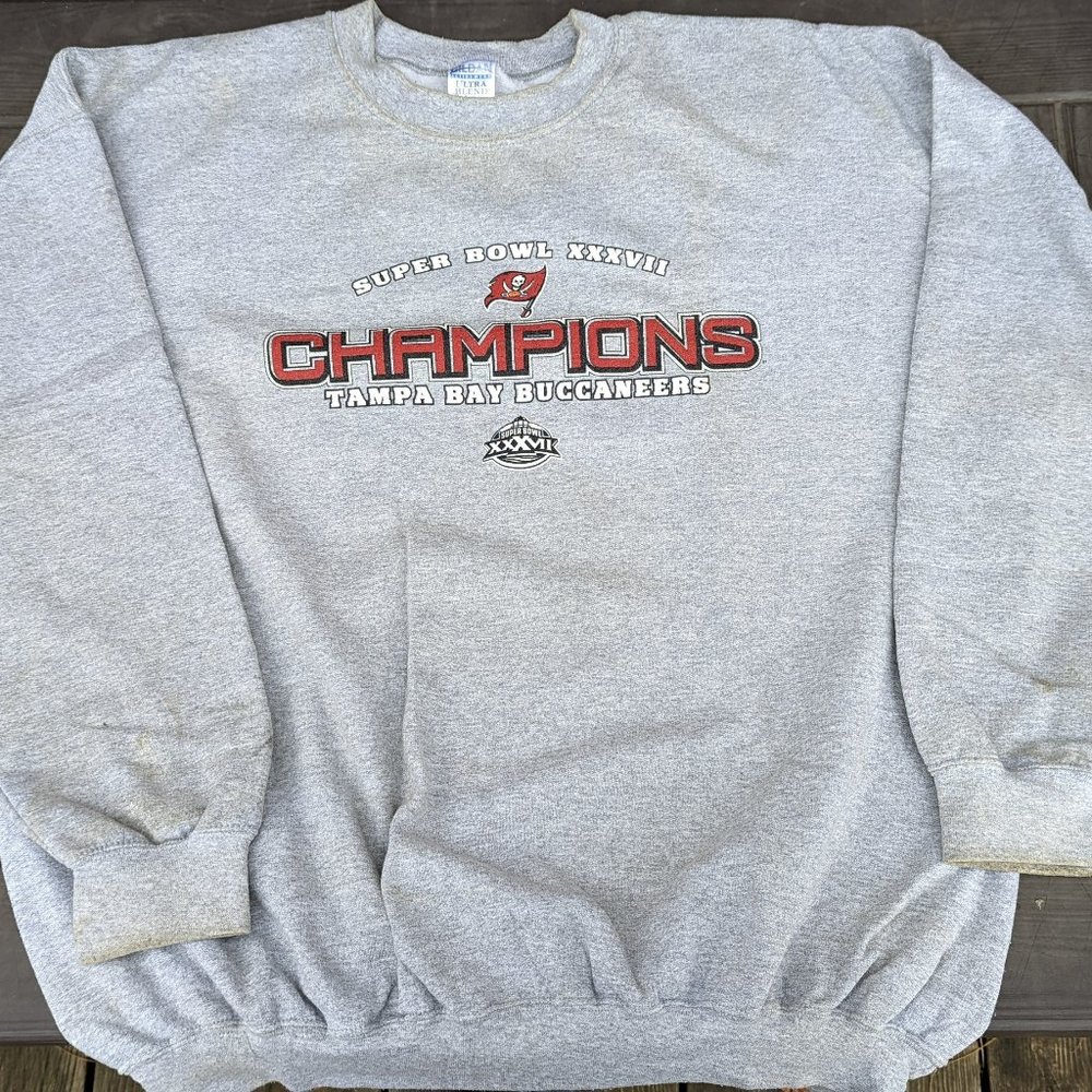 Tampa Bay Buccaneers Super Bowl XXXVII Champions Sweatshirt